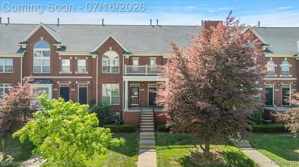 1422 Raliegh Place Troy City, MI 48084