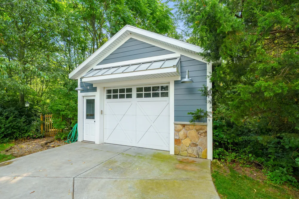 10030 W Rs Avenue Texas Charter Township, MI 49071