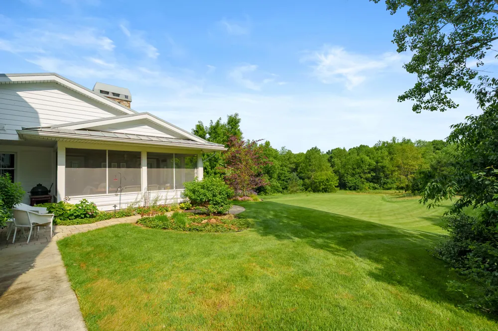 10030 W Rs Avenue Texas Charter Township, MI 49071