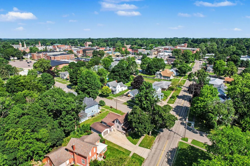 302 Exchange Street Marshall City, MI 49068