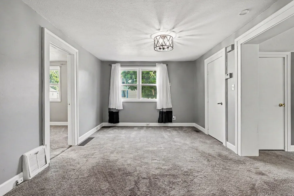 302 Exchange Street Marshall City, MI 49068