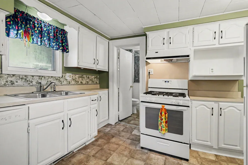 302 Exchange Street Marshall City, MI 49068