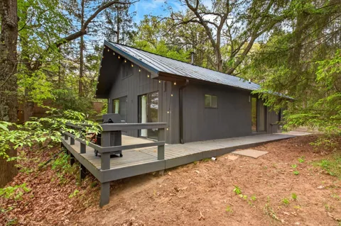 3109 River Bend Trail
