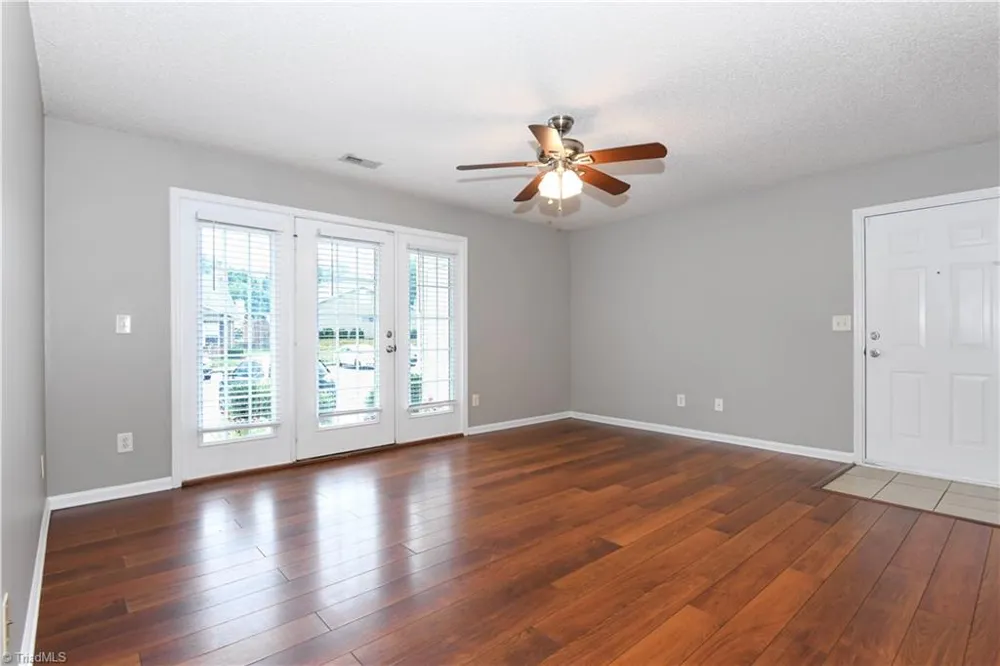 5805 Battery Drive #2D Greensboro, NC 27409