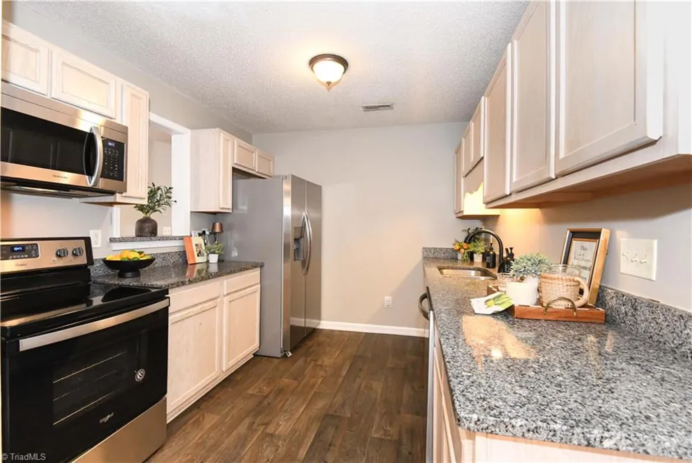 5805 Battery Drive #2D Greensboro, NC 27409