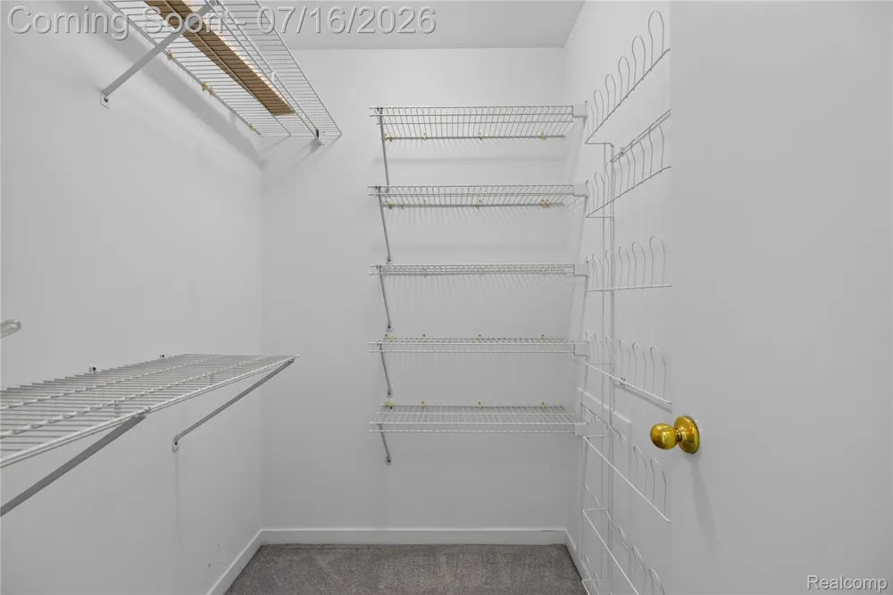 2775 Lochmoor Boulevard #19 Orion Charter Township, MI 48360