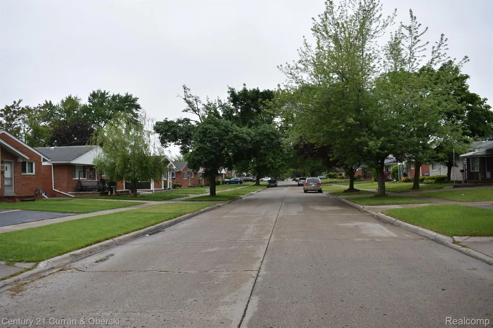 5910 WAVERLY STREET Dearborn Heights City, MI 48127