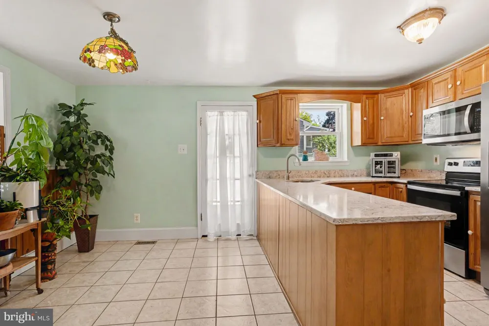 7685 MIDWAY AVENUE Pasadena, MD 21122