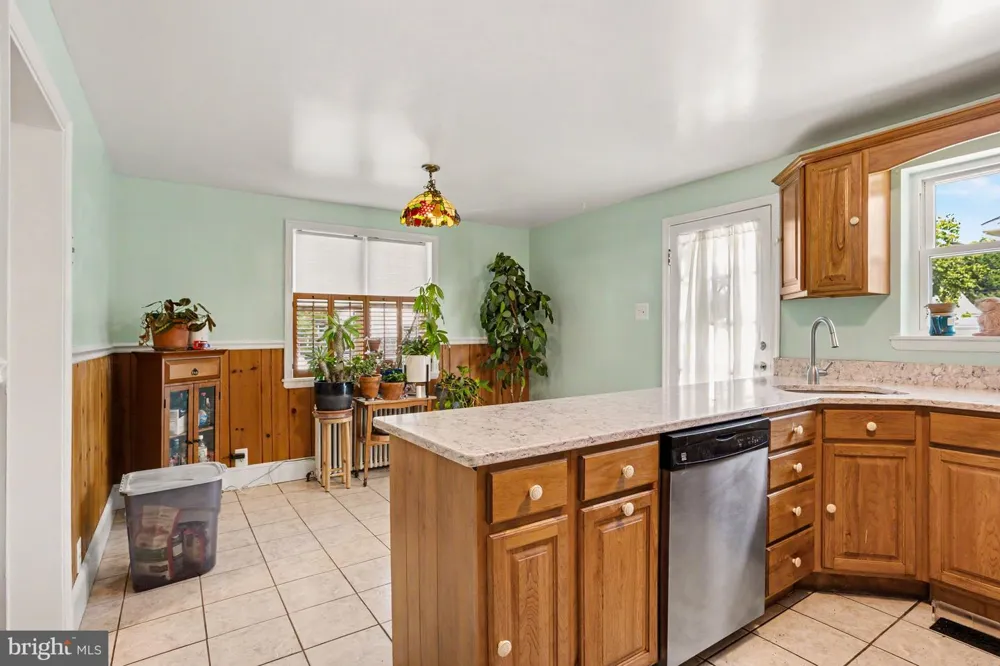 7685 MIDWAY AVENUE Pasadena, MD 21122