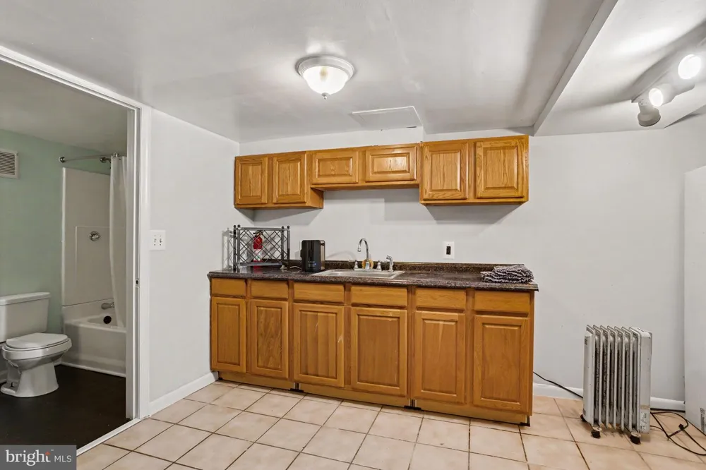 7685 MIDWAY AVENUE Pasadena, MD 21122