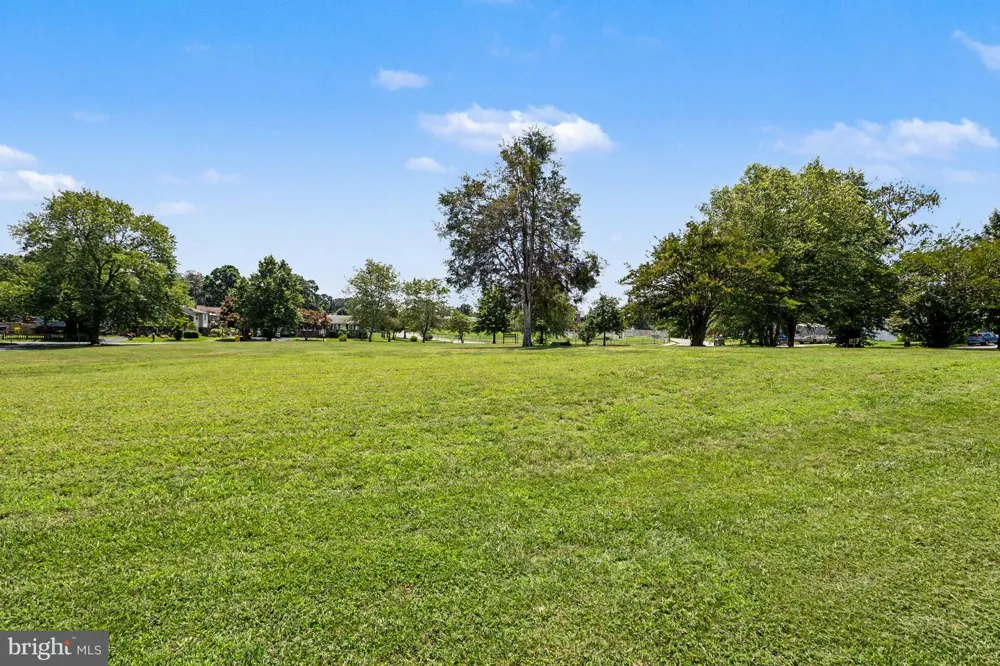 7685 MIDWAY AVENUE Pasadena, MD 21122