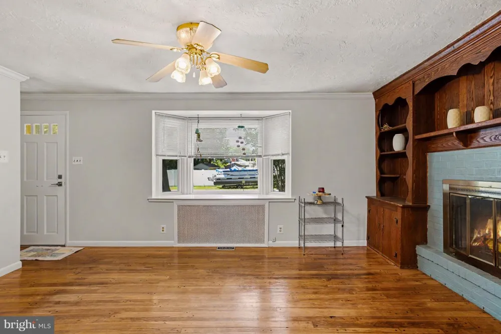 7685 MIDWAY AVENUE Pasadena, MD 21122