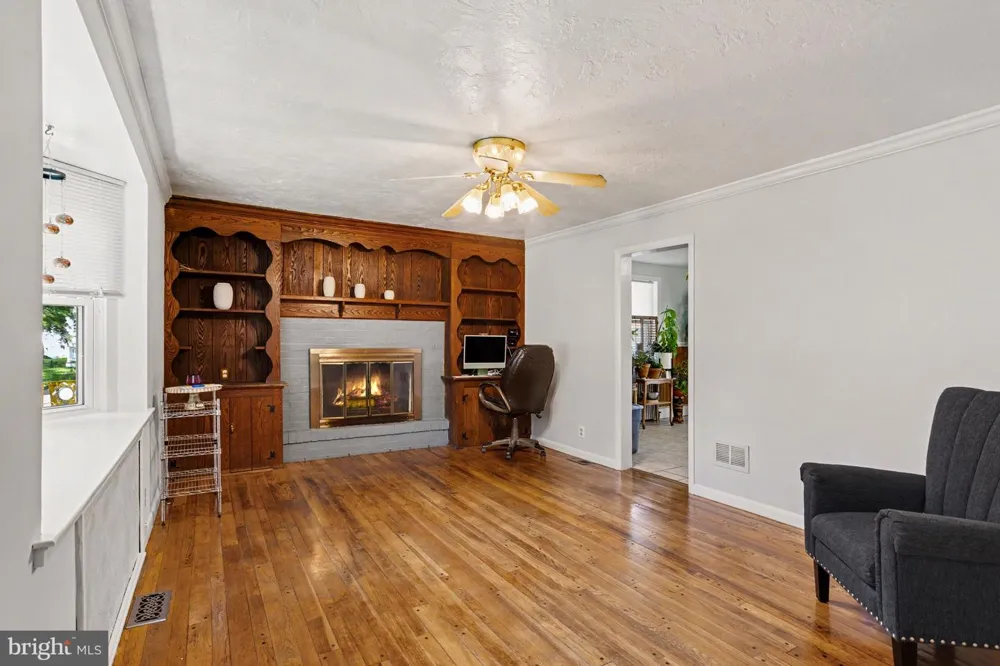7685 MIDWAY AVENUE Pasadena, MD 21122