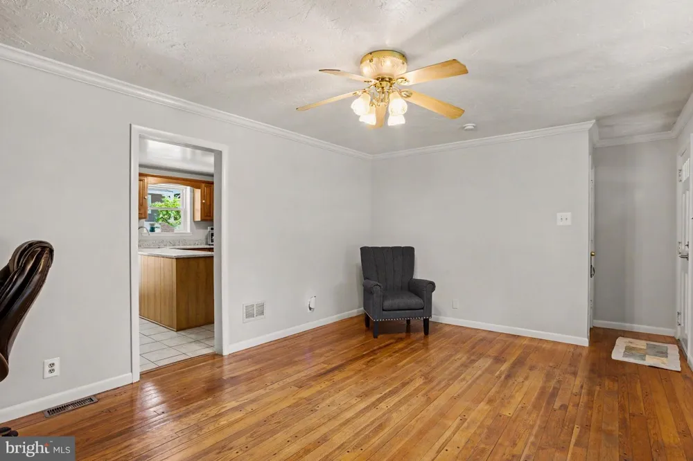 7685 MIDWAY AVENUE Pasadena, MD 21122