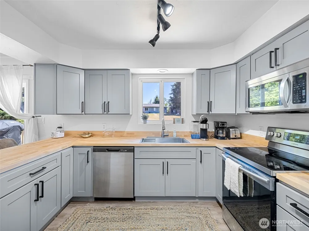 25902 Z STREET Ocean Park, WA 98640