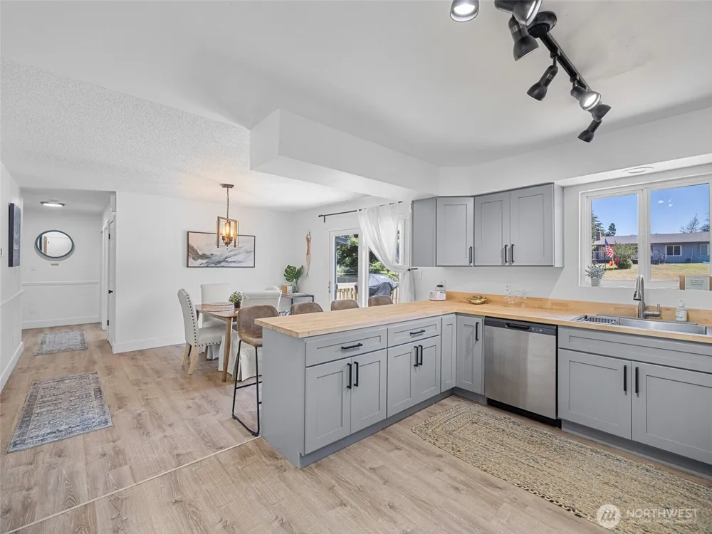 25902 Z STREET Ocean Park, WA 98640
