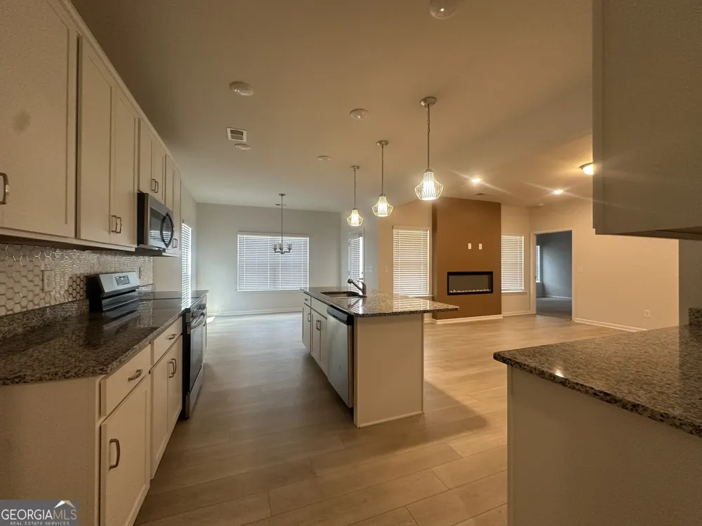 121 CREEKSIDE RD Eatonton, GA 31024