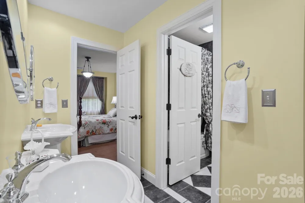 100 Crestgrove Drive Flat Rock, NC 28731