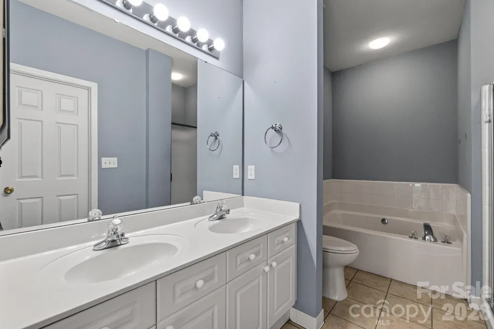 797 Peninsula Drive Davidson, NC 28036
