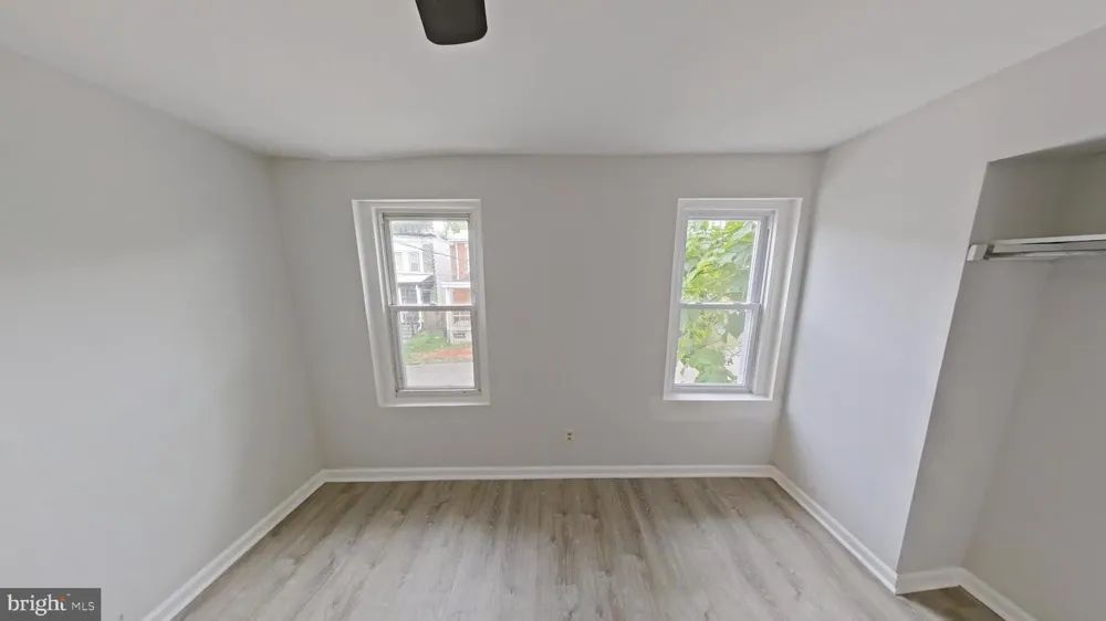 868 E LOCUST AVENUE Philadelphia, PA 19138