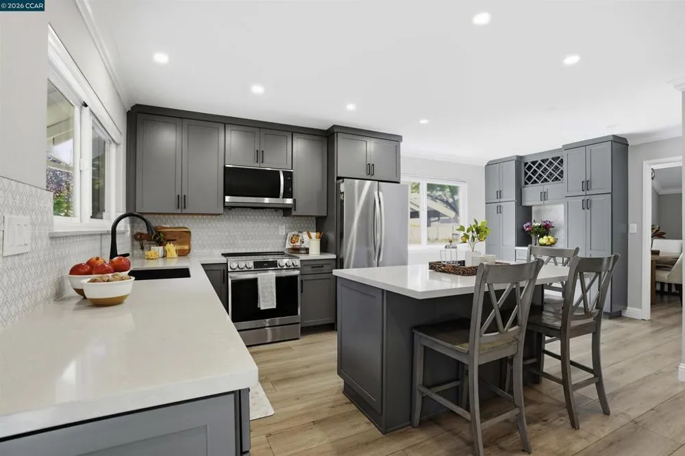 589 Zephyr Cir Danville, CA 94526