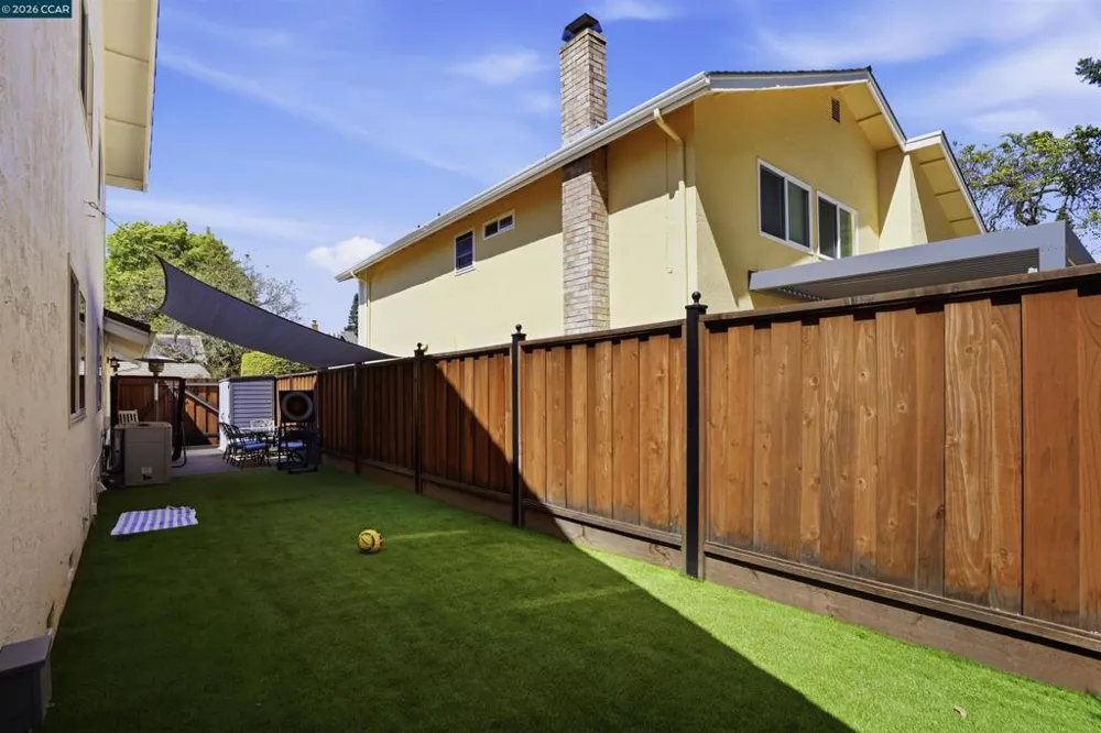 589 Zephyr Cir Danville, CA 94526