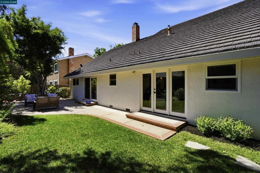 589 Zephyr Cir Danville, CA 94526