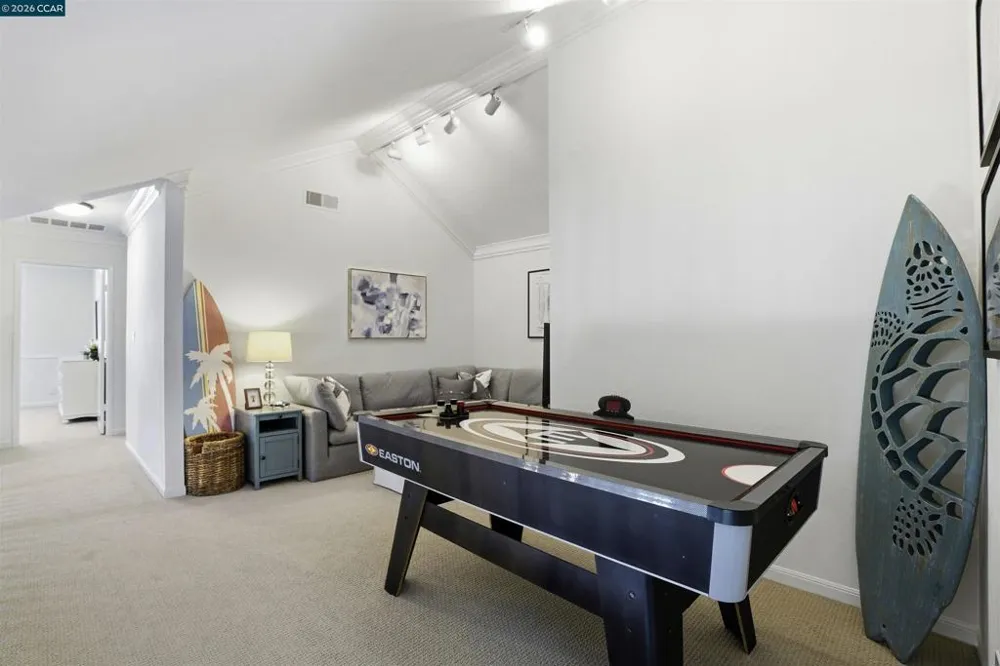 589 Zephyr Cir Danville, CA 94526