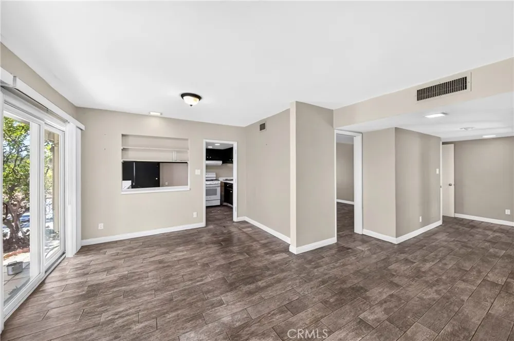 1939 S Bradshawe Monterey Park, CA 91754