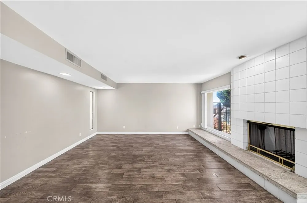 1939 S Bradshawe Monterey Park, CA 91754