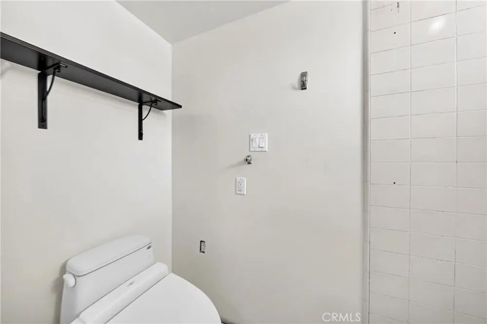 1939 S Bradshawe Monterey Park, CA 91754
