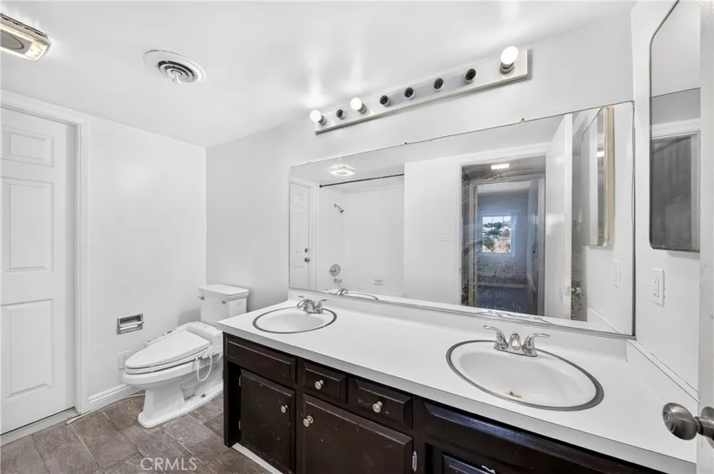 1939 S Bradshawe Monterey Park, CA 91754