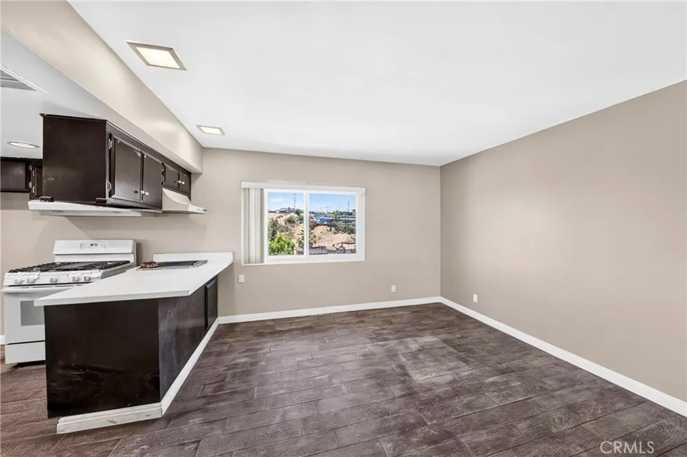 1939 S Bradshawe Monterey Park, CA 91754