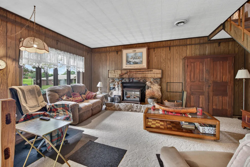 1611 S Williamston Road Dansville, MI 48819