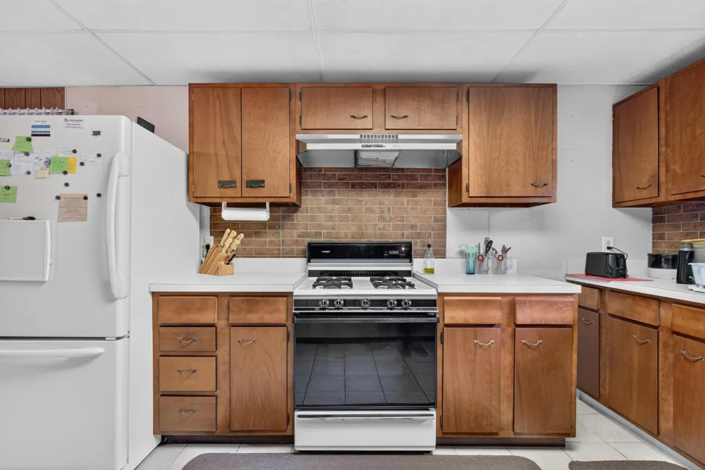 1611 S Williamston Road Dansville, MI 48819