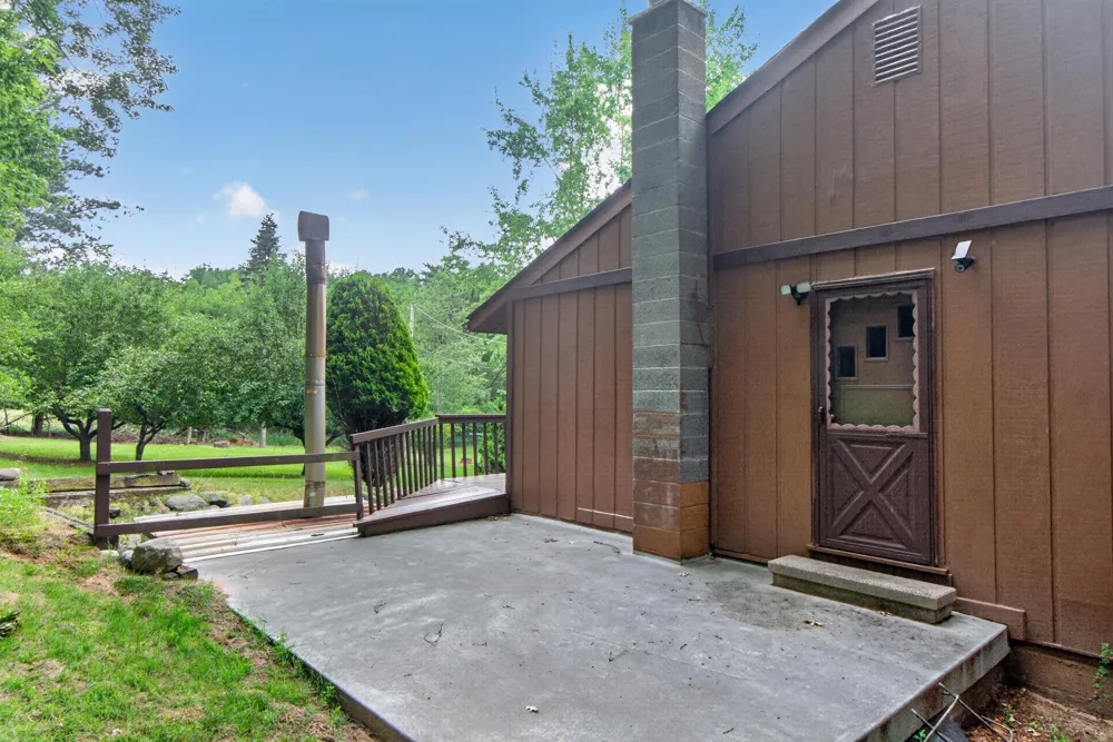 1611 S Williamston Road Dansville, MI 48819