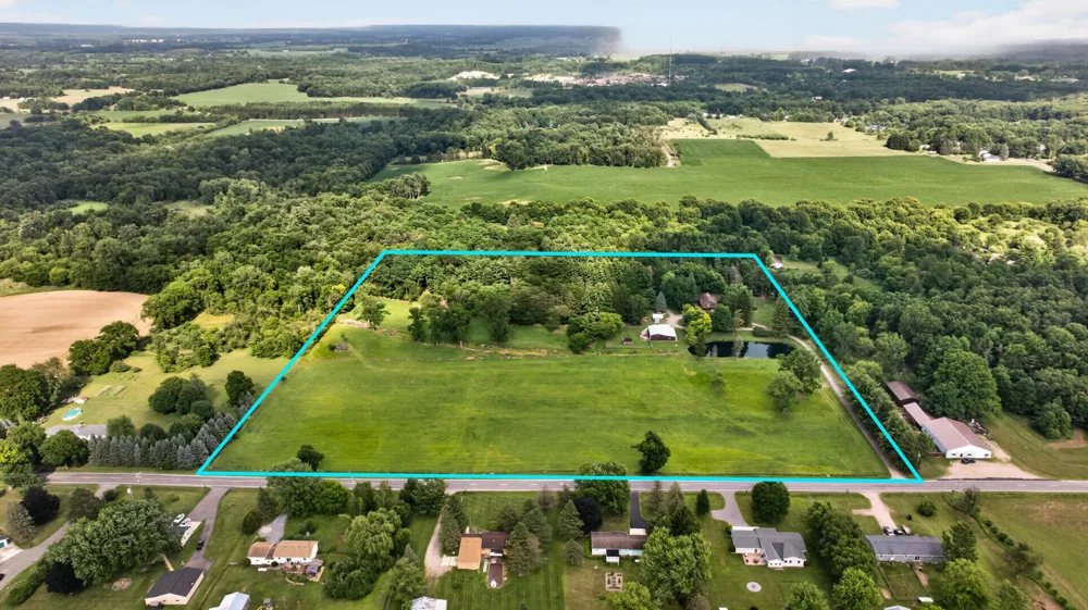1611 S Williamston Road Dansville, MI 48819