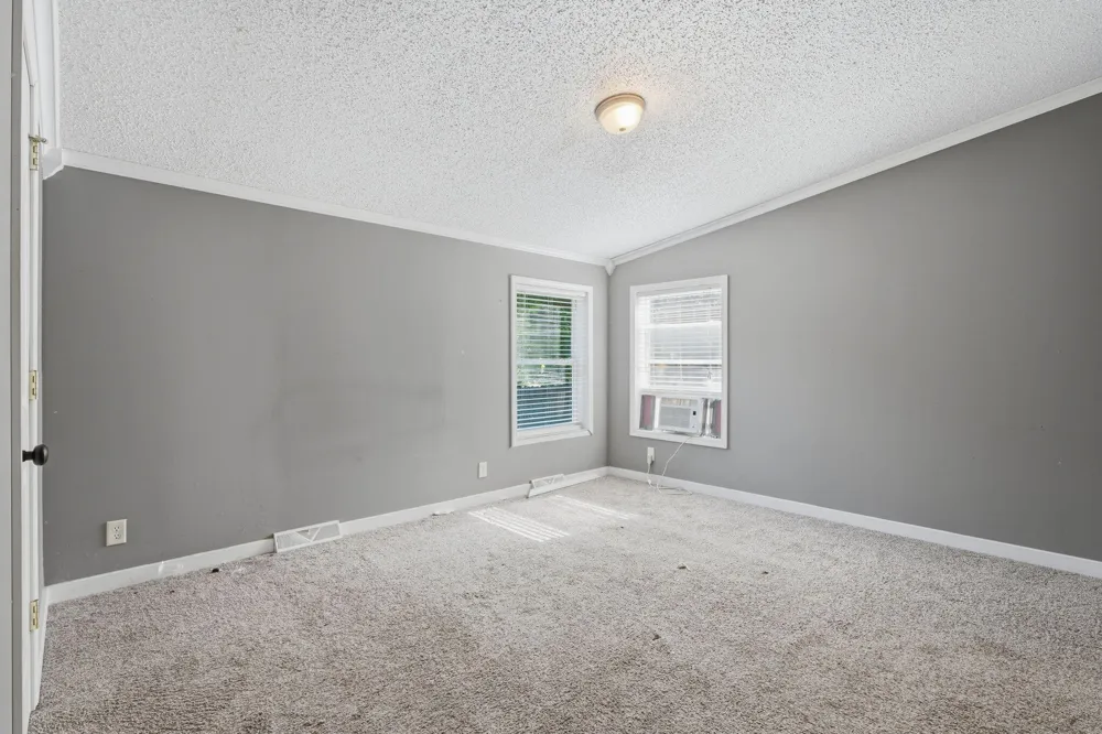 582 Leenhouts Street Comstock Charter Township, MI 49048