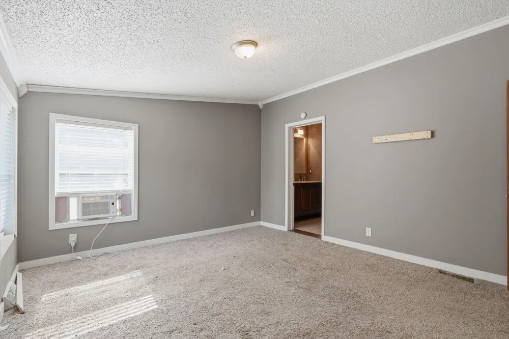 582 Leenhouts Street Comstock Charter Township, MI 49048