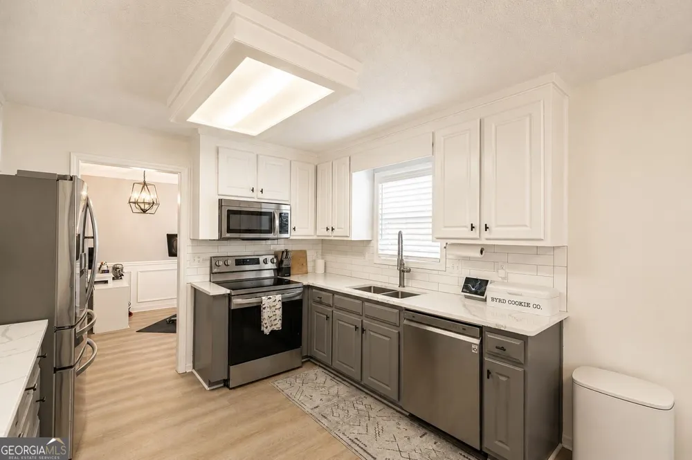 5825 April DR Sugar Hill, GA 30518