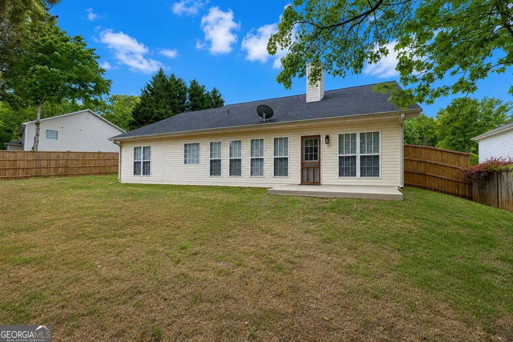 5825 April DR Sugar Hill, GA 30518