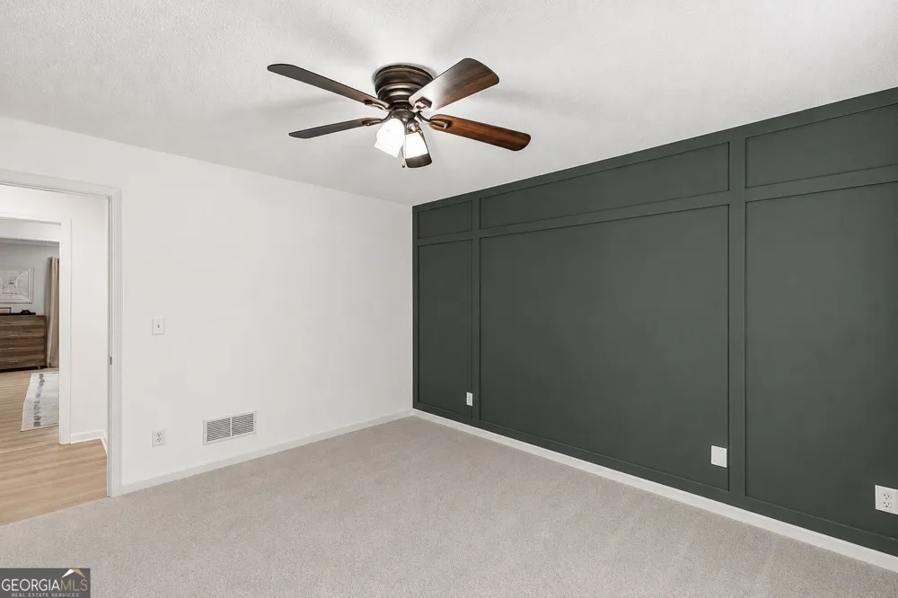 5825 April DR Sugar Hill, GA 30518
