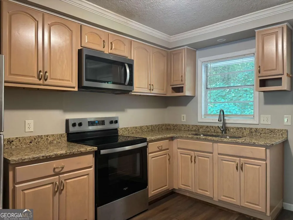 152 Fields Landing DR Canton, GA 30114