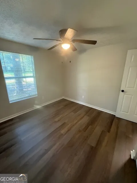 104 N meade DR Peachtree City, GA 30269