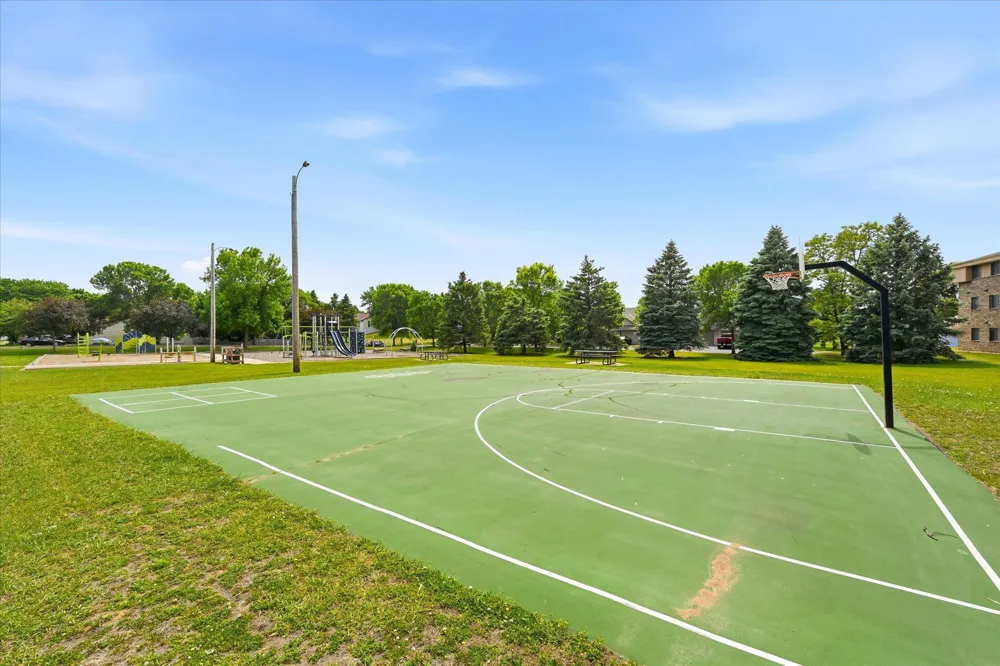 540 Auburn Place NW #C Elk River, MN 55330