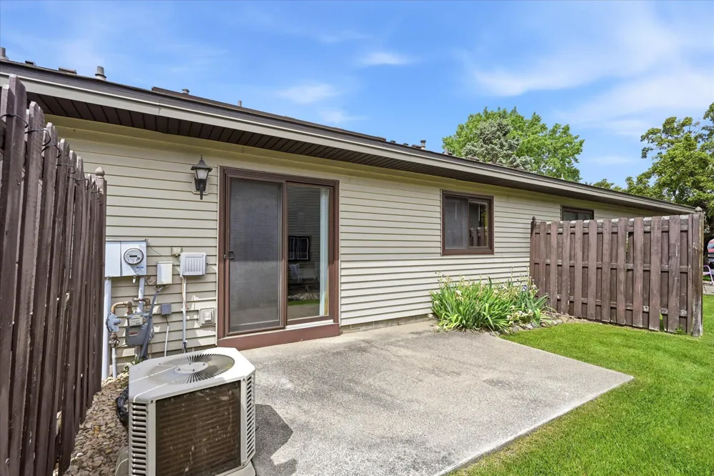 540 Auburn Place NW #C Elk River, MN 55330