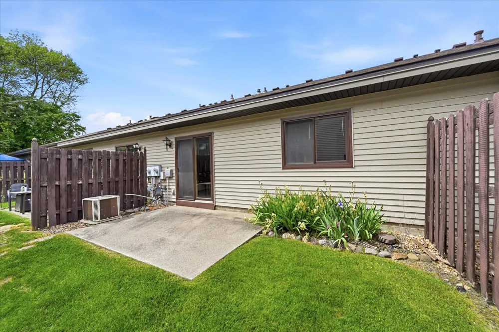 540 Auburn Place NW #C Elk River, MN 55330