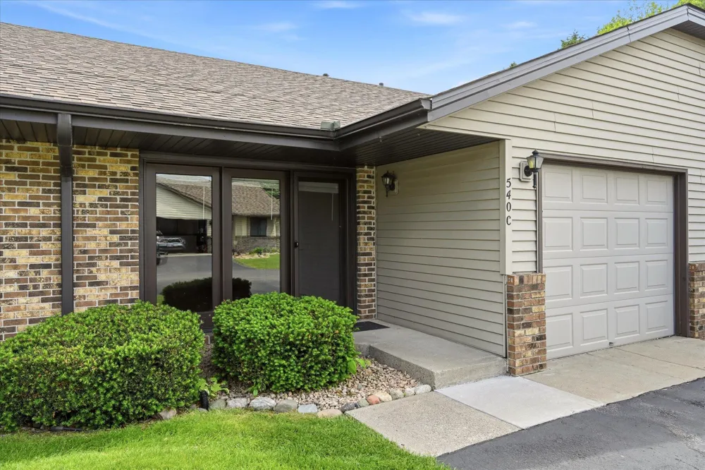 540 Auburn Place NW #C Elk River, MN 55330