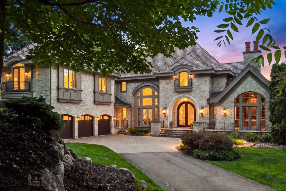 1530 Orchard Beach Place Mound, MN 55364