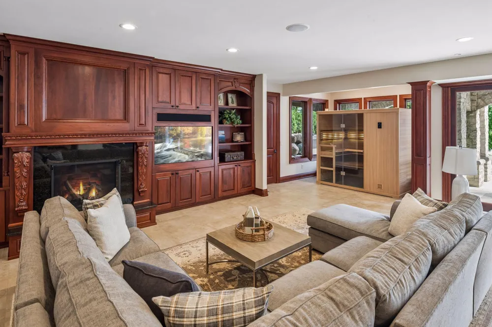 1530 Orchard Beach Place Mound, MN 55364